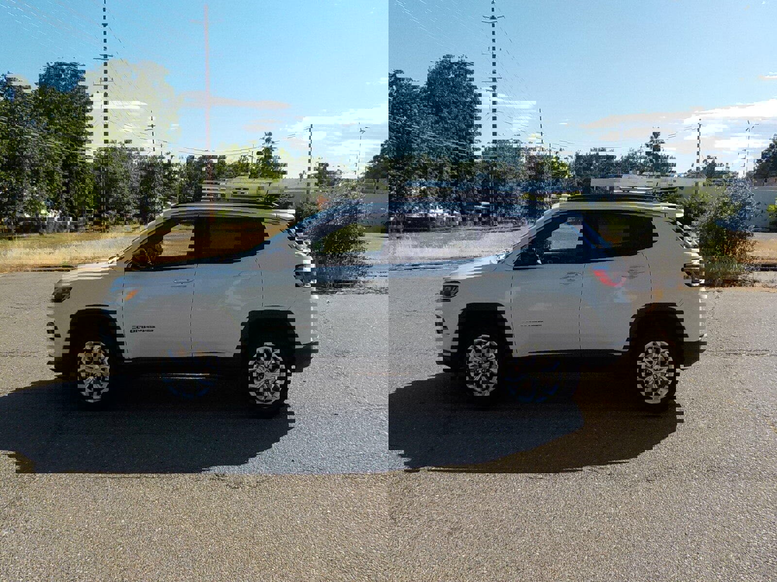 Used 2024 Jeep Compass Latitude image 8