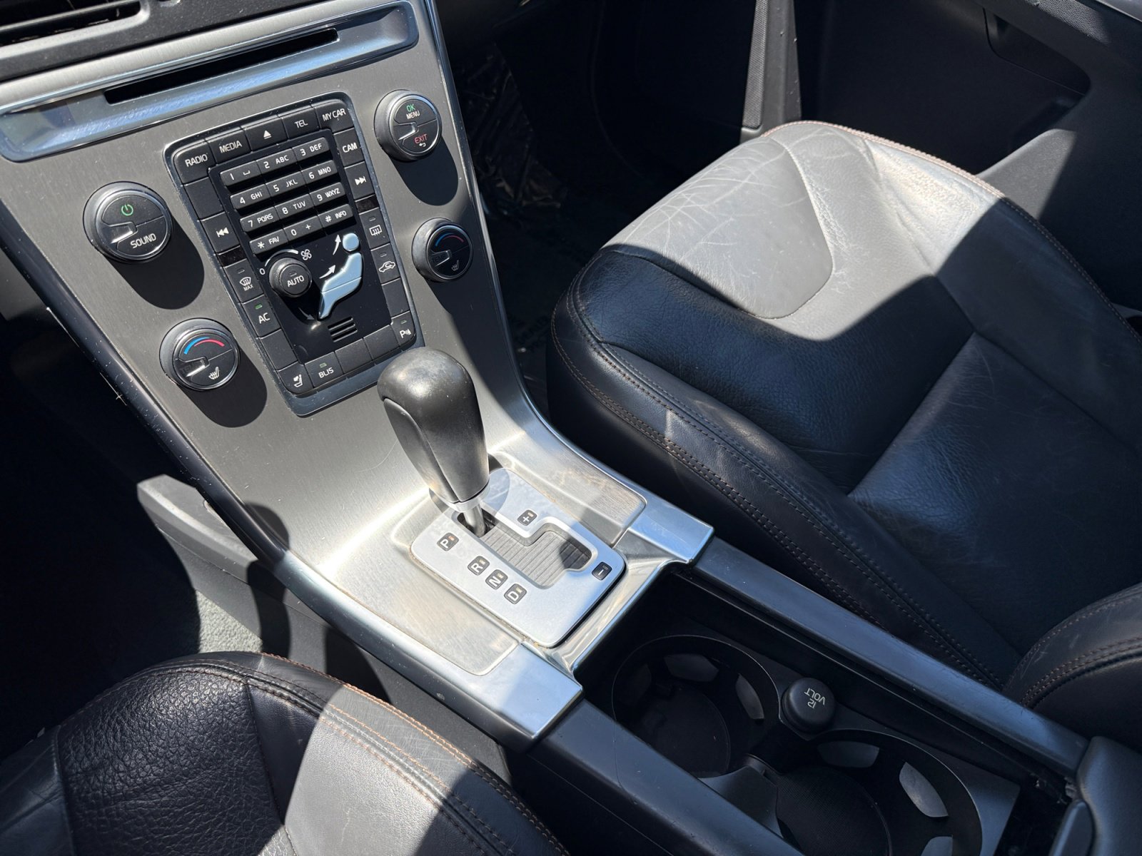 Used 2012 Volvo XC60 T6 AWD/4WD image 13