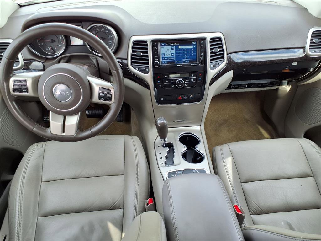 Used 2012 Jeep Grand Cherokee Laredo image 4