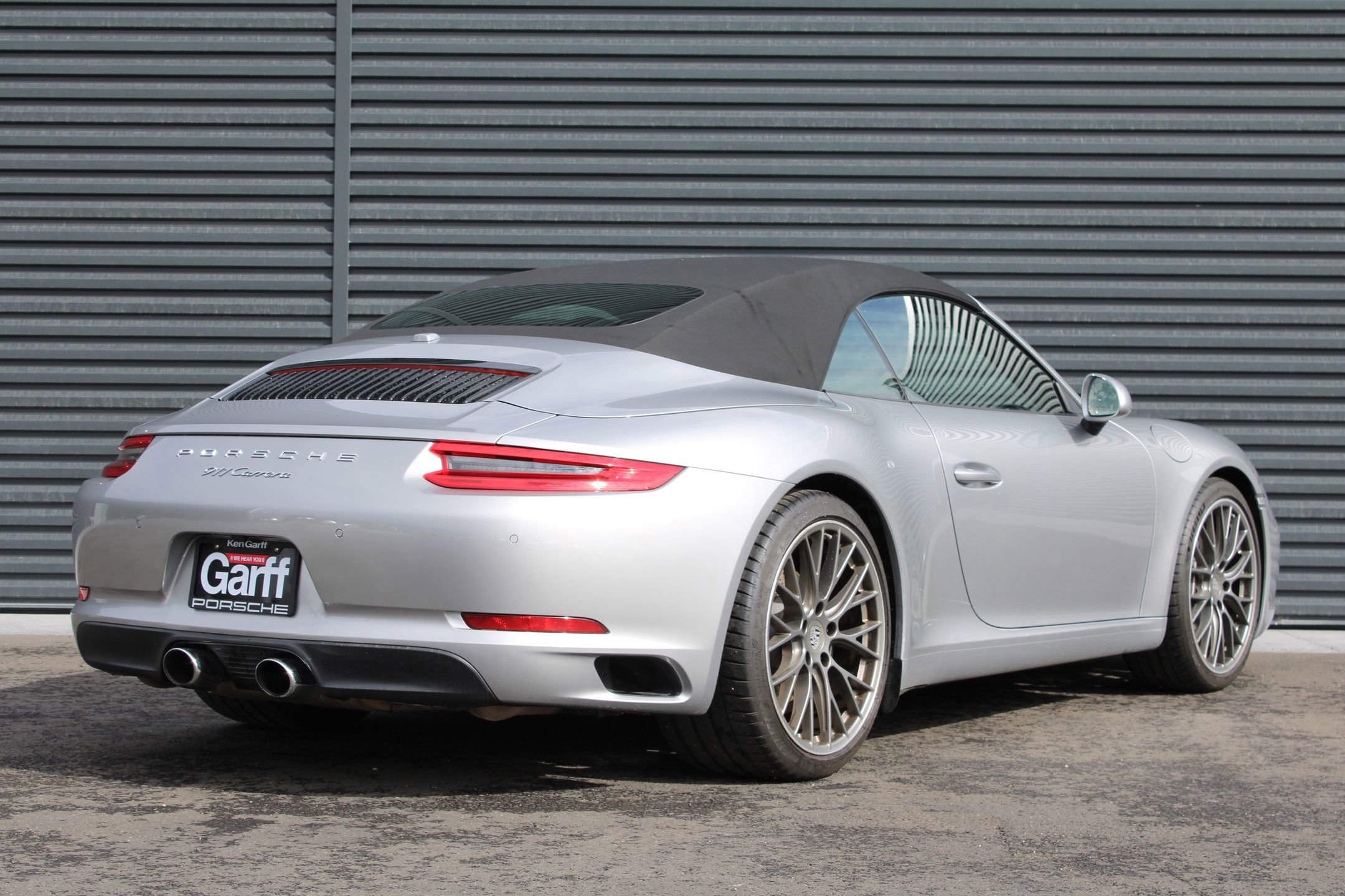 Used 2017 Porsche 911 Carrera image 9