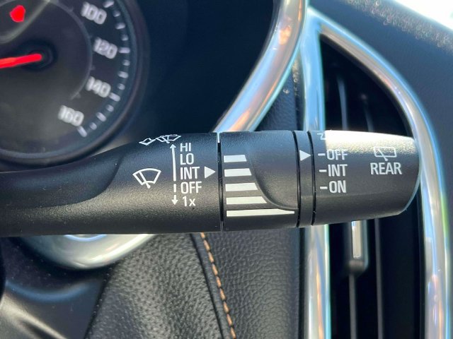 Used 2020 Chevrolet Equinox Premier AWD/4WD image 25