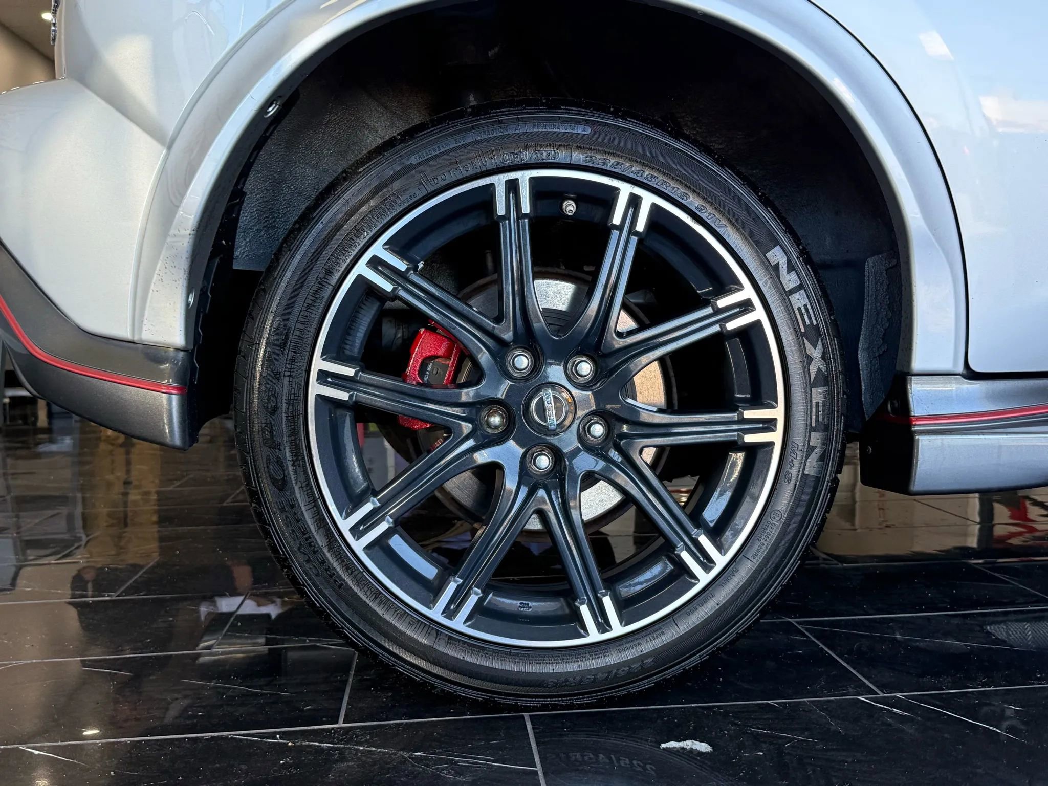 Used 2015 Nissan Juke NISMO RS image 25