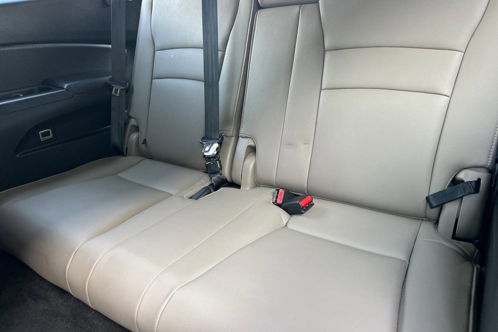 Used 2017 Honda Pilot Touring image 35