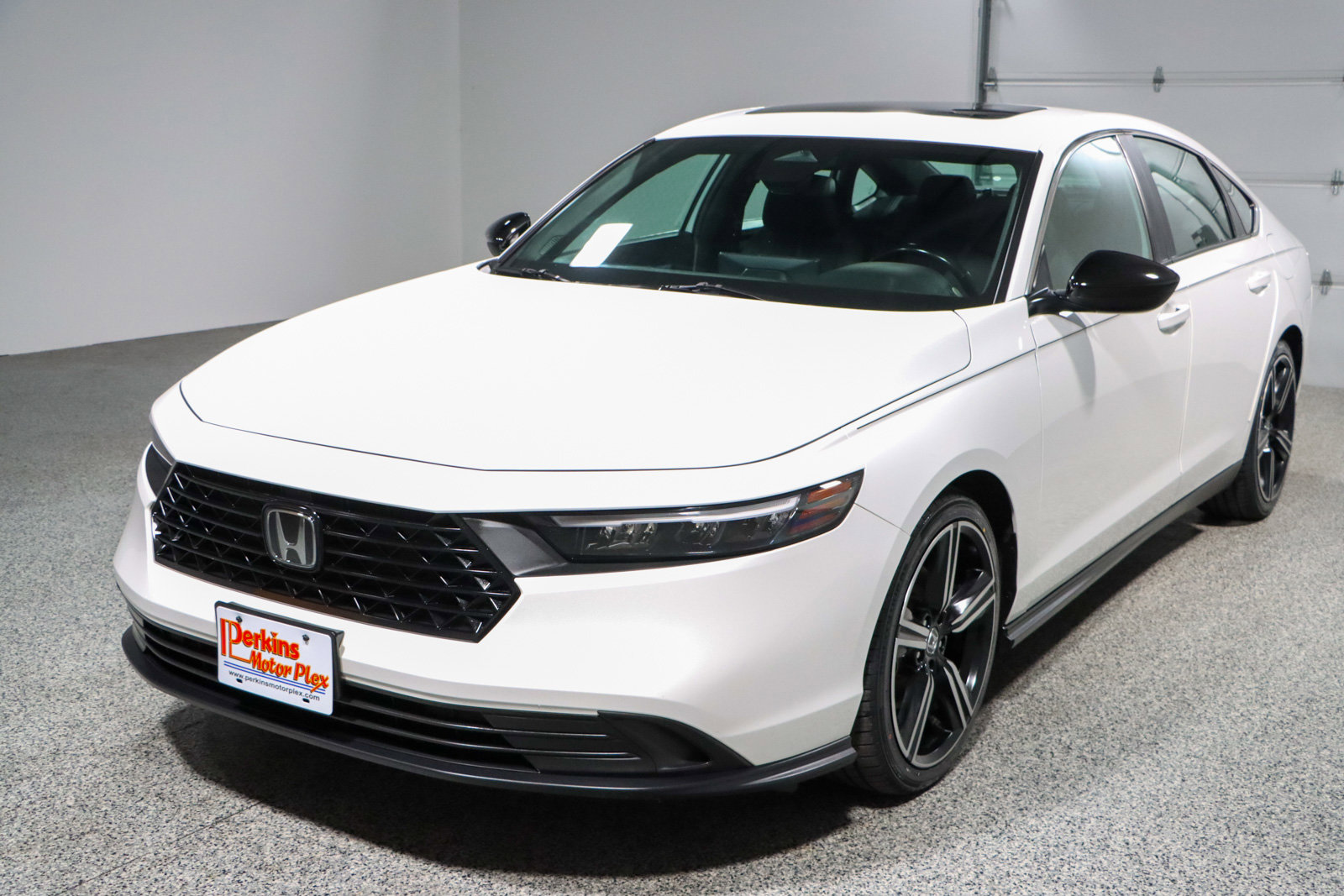 Used 2024 Honda Accord Sport image 30