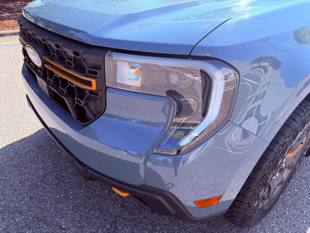 Used 2025 Ford Maverick Tremor AWD/4WD image 17