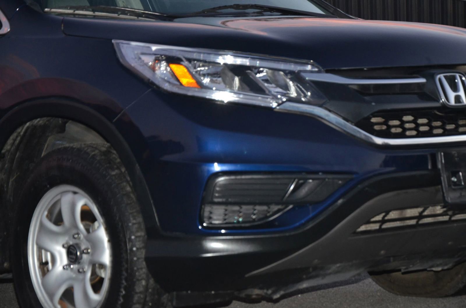Used 2015 Honda CR-V LX image 32