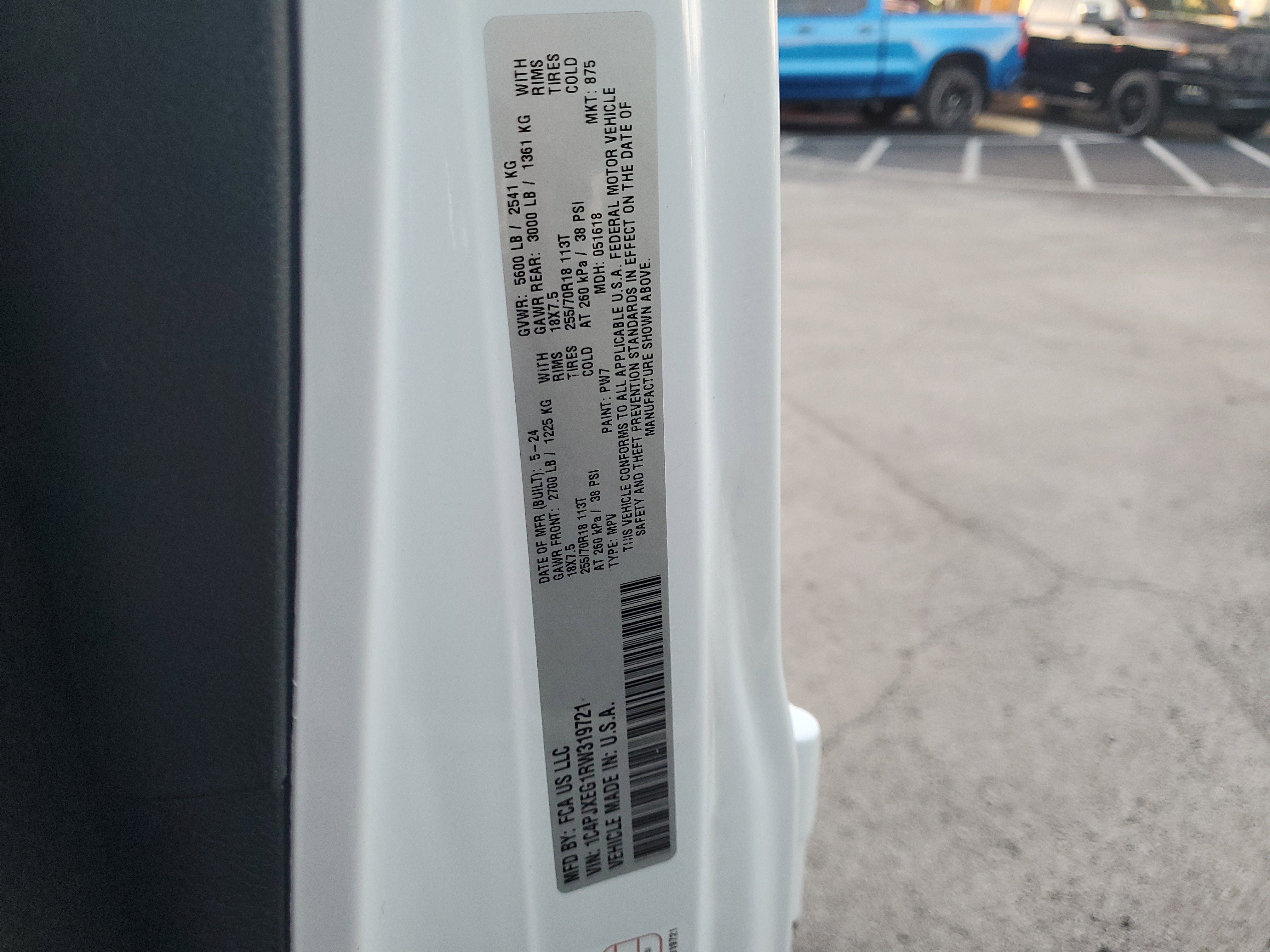 Used 2024 Jeep Wrangler Sahara image 29