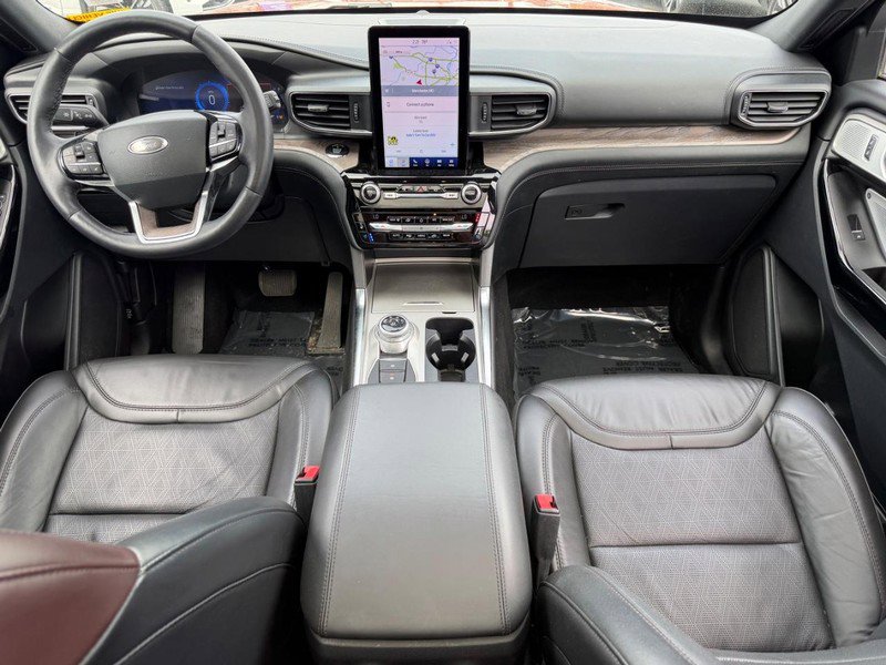 Used 2021 Ford Explorer Platinum w/ Equipment Group 601A AWD/4WD image 12