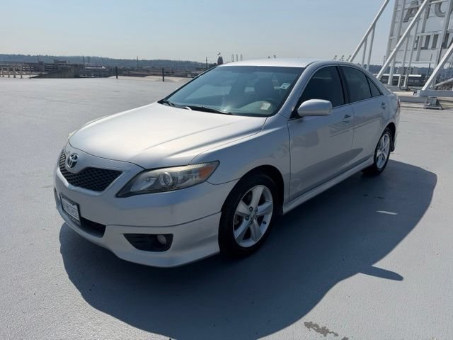Used 2011 Toyota Camry SE FWD image 4