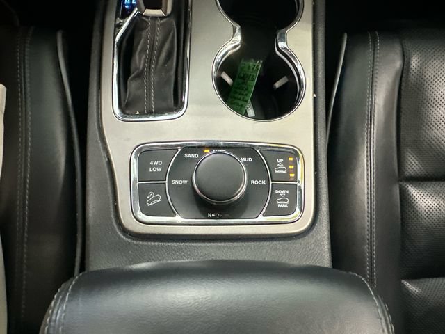 Used 2021 Jeep Grand Cherokee Overland AWD/4WD image 21