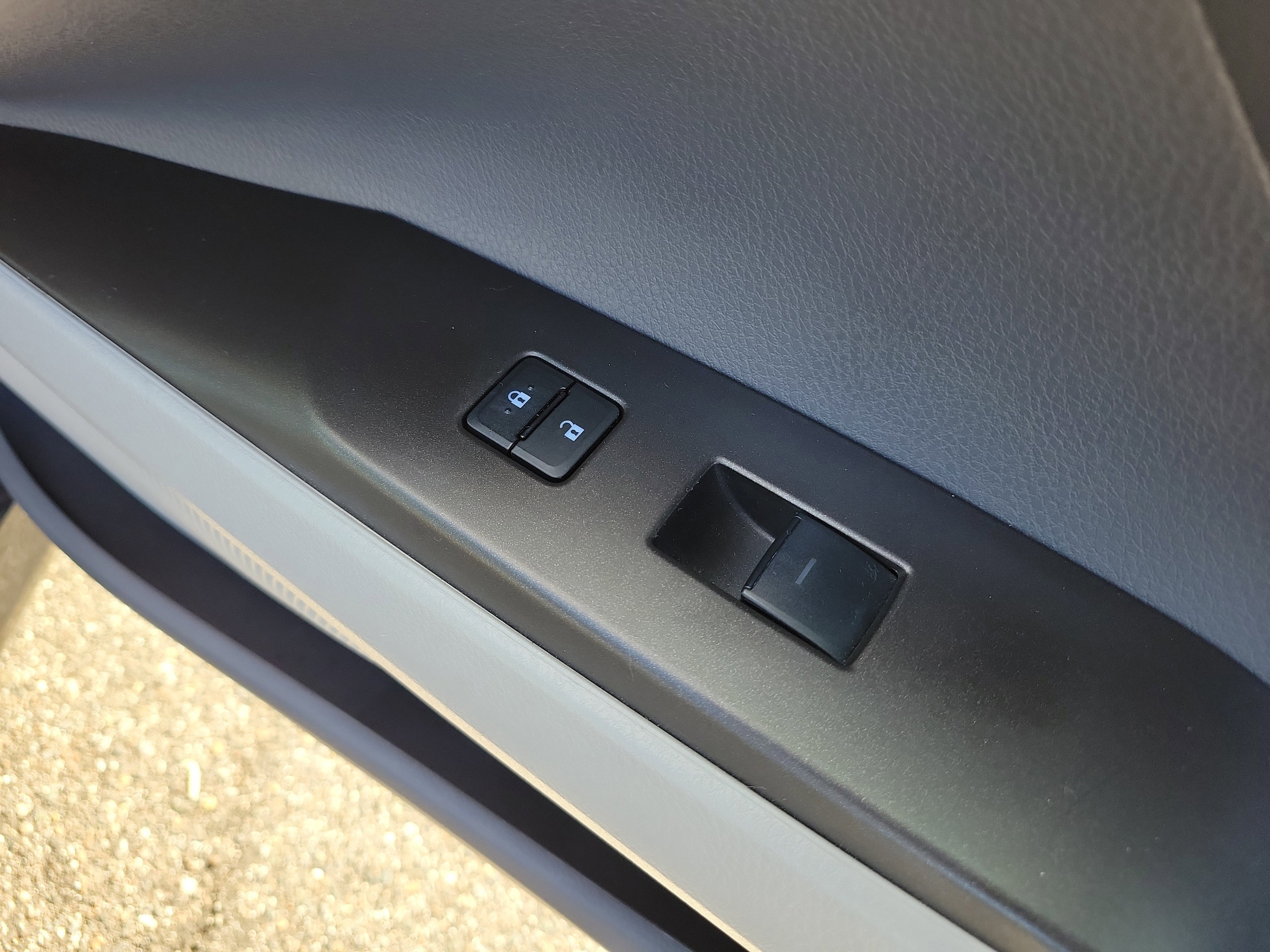 Used 2022 Toyota Camry LE image 11