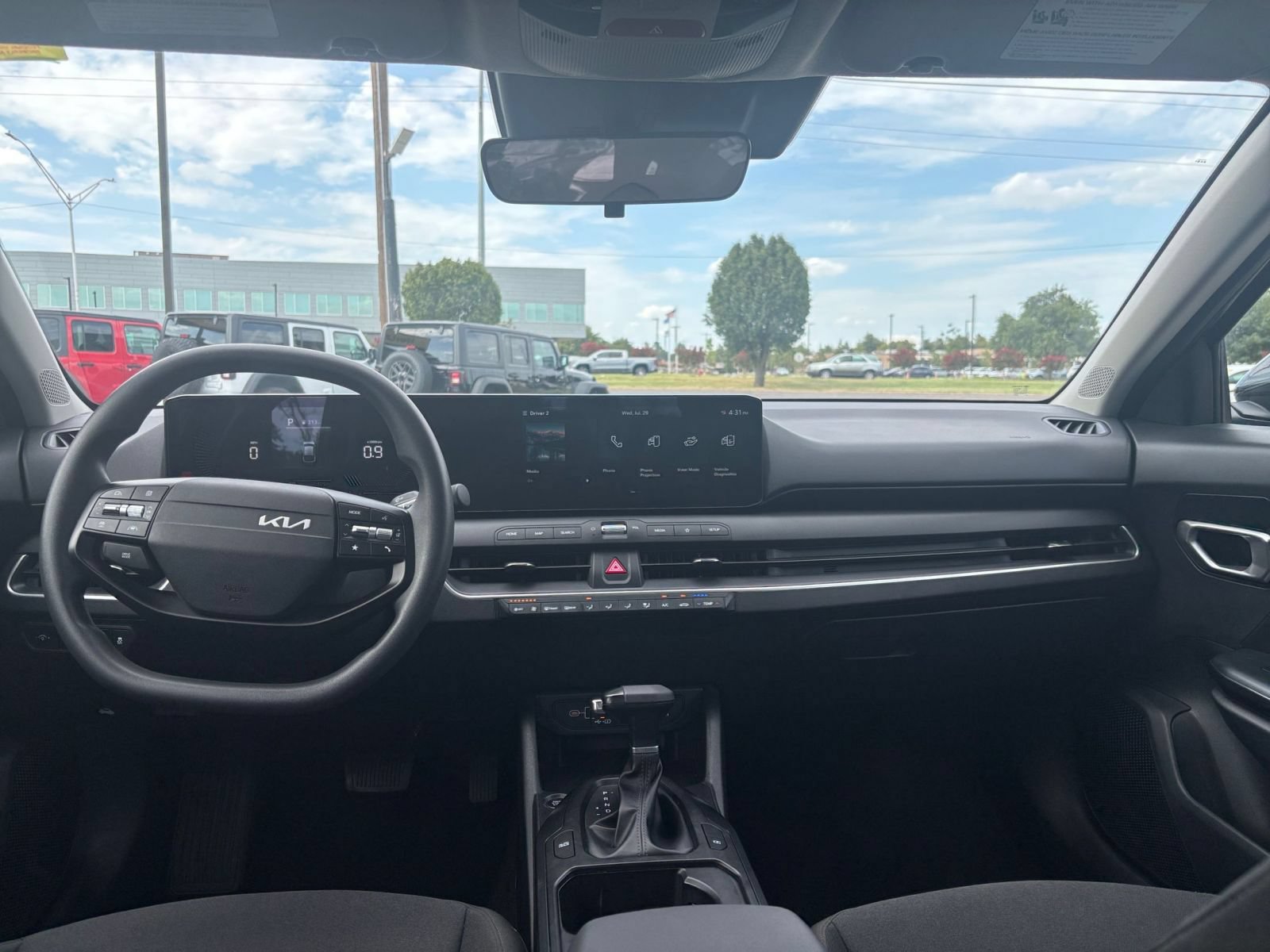Used 2026 Kia K4 FWD image 32