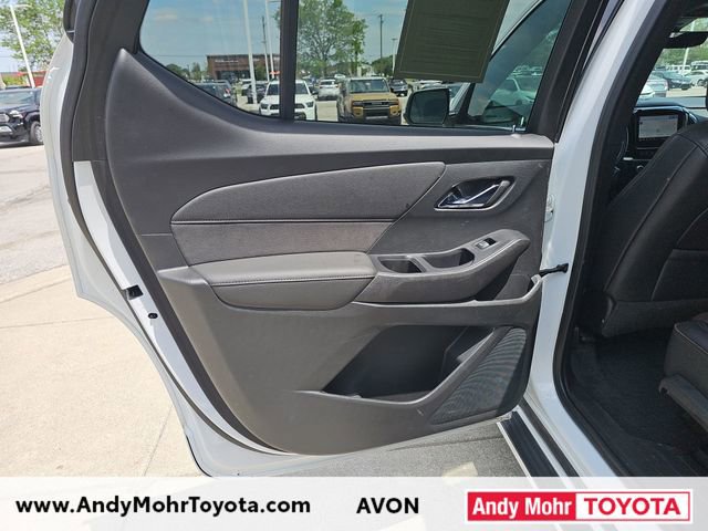 Used 2022 Chevrolet Traverse High Country w/ LPO, 'HIT The Road' Package AWD/4WD image 32