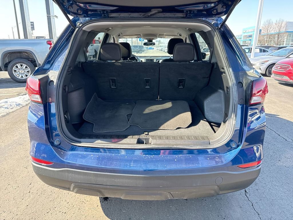 Used 2022 Chevrolet Equinox LS w/ LS Convenience Package image 24