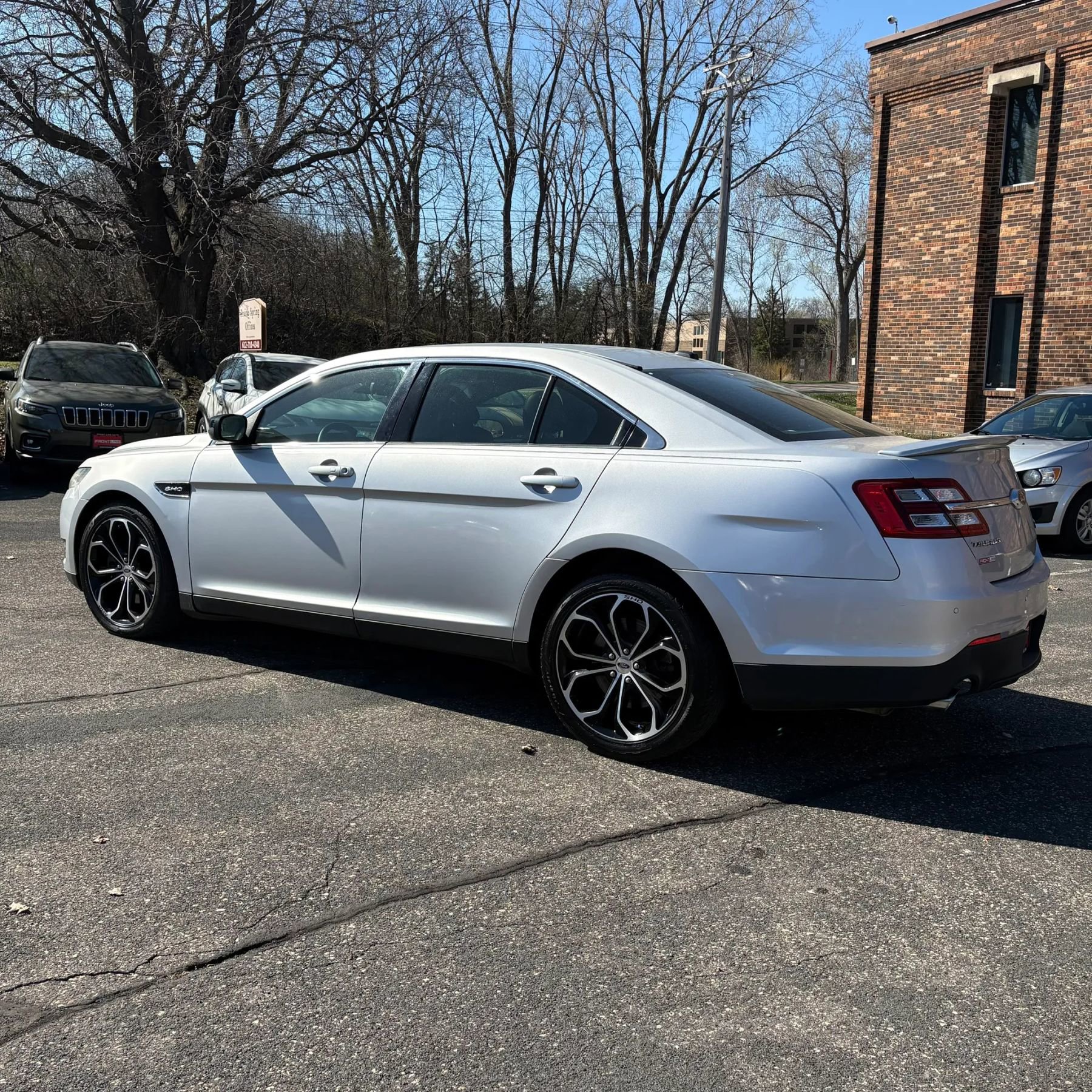 Used 2015 Ford Taurus SHO w/ Equipment Group 401A image 31