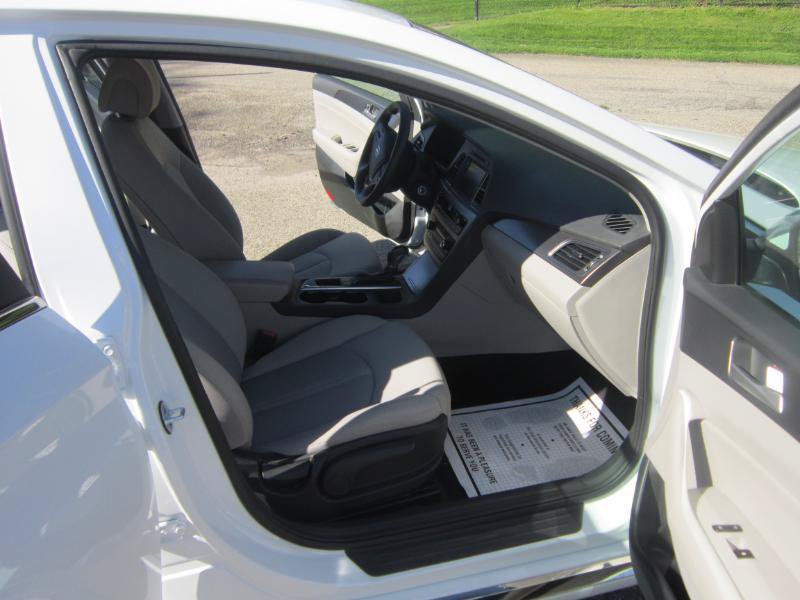 Used 2016 Hyundai Sonata Sport FWD image 13