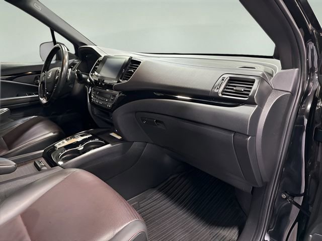 Used 2022 Honda Ridgeline Black Edition image 13