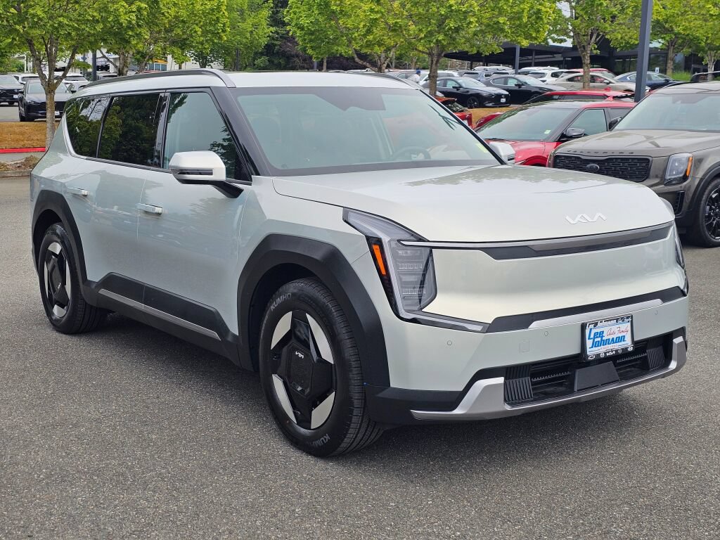 Certified 2024 Kia EV9 Wind AWD/4WD image 3