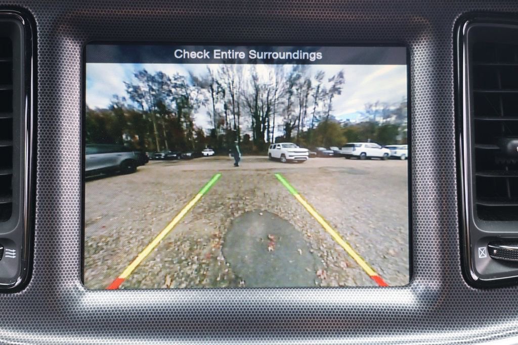 Used 2015 Dodge Challenger SRT w/ Technology Group image 18