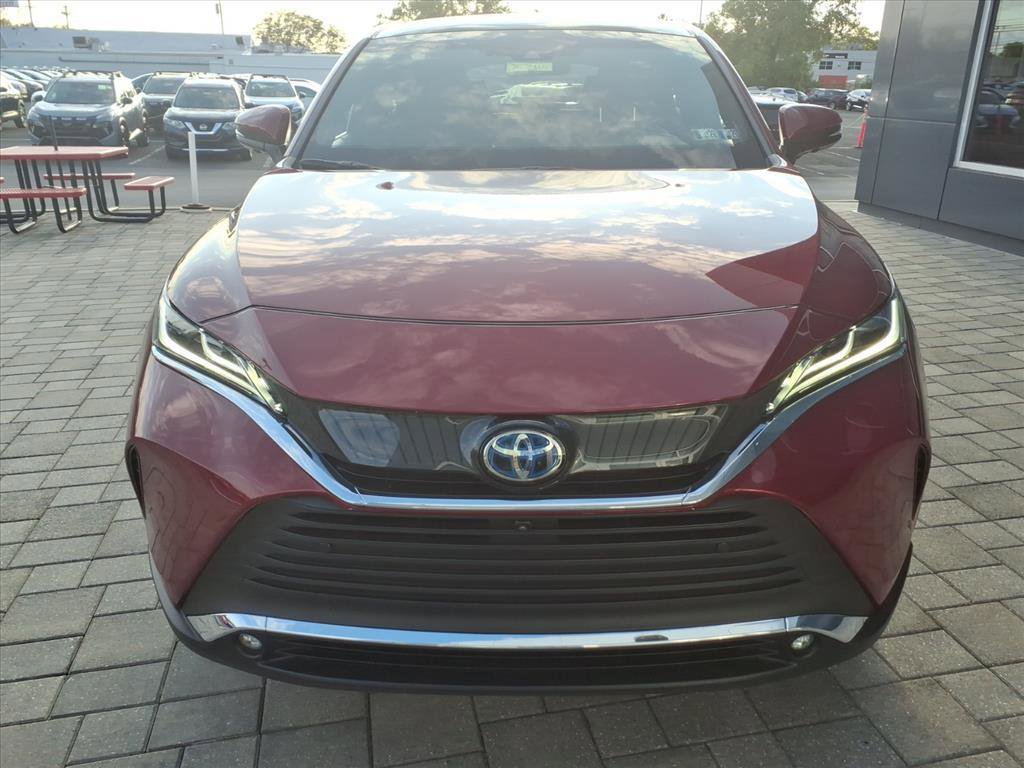 Used 2023 Toyota Venza Limited image 10