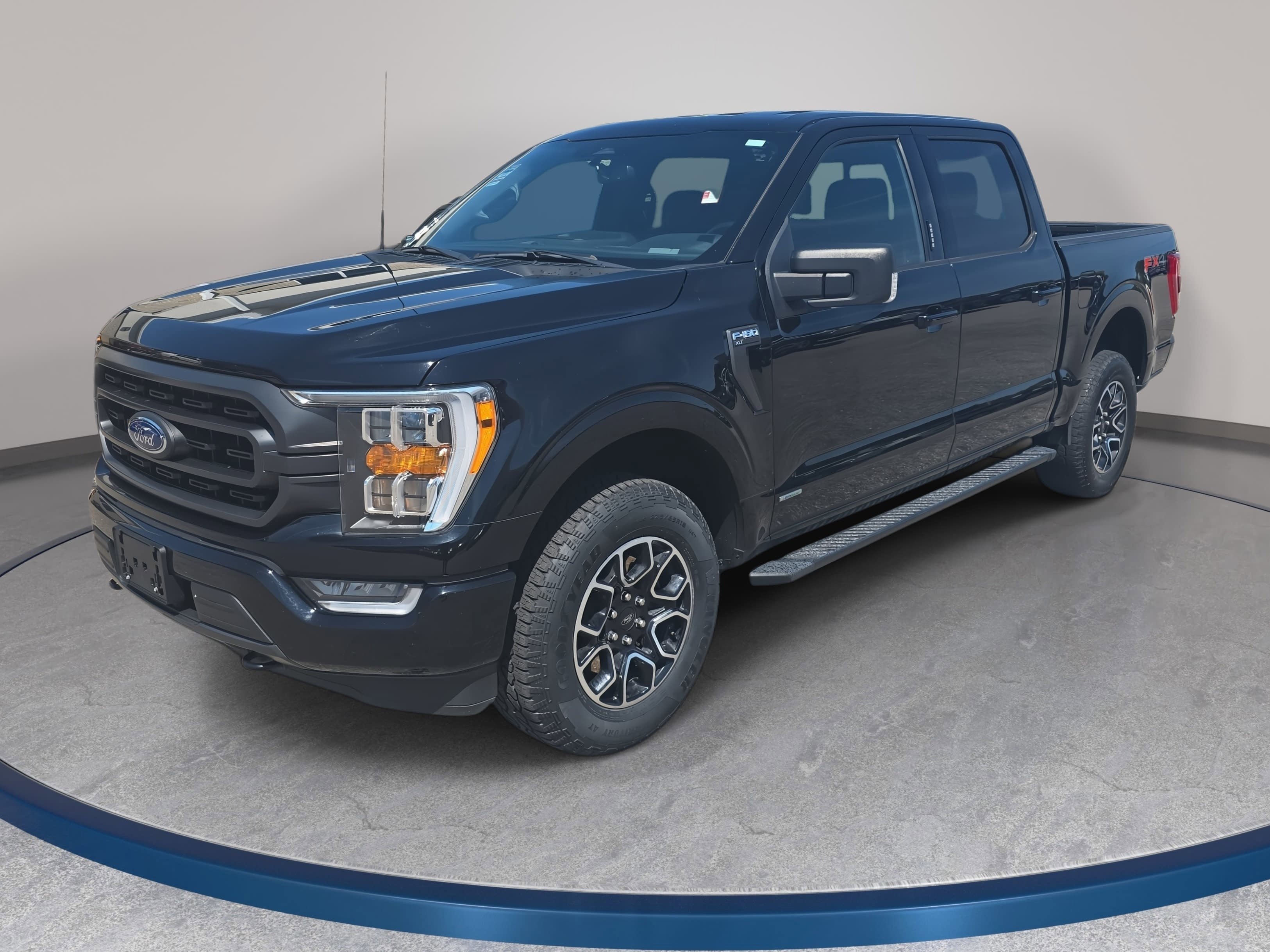Used 2022 Ford F150 XLT w/ Equipment Group 302A High AWD/4WD image 1
