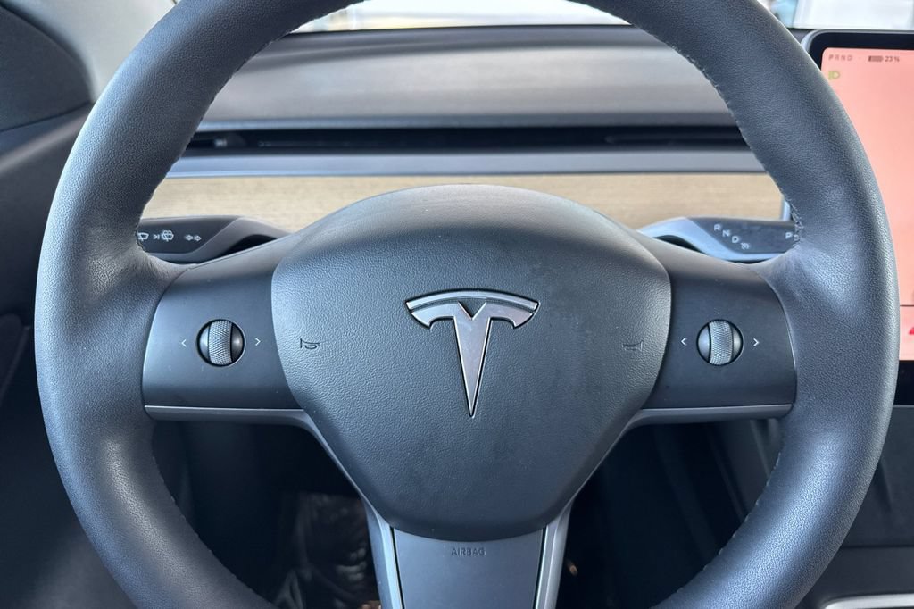 Used 2022 Tesla Model Y Performance AWD/4WD image 25