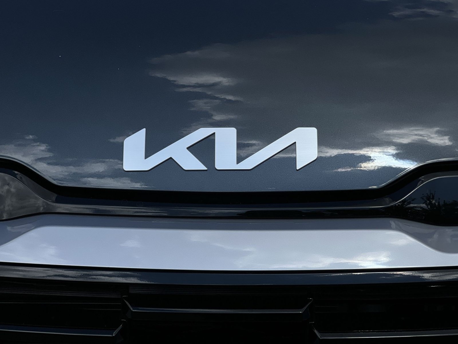 New 2027 Kia Sportage LX FWD image 12