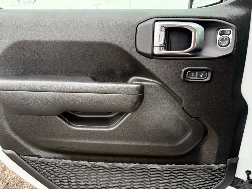 Used 2025 Jeep Gladiator Sport image 26