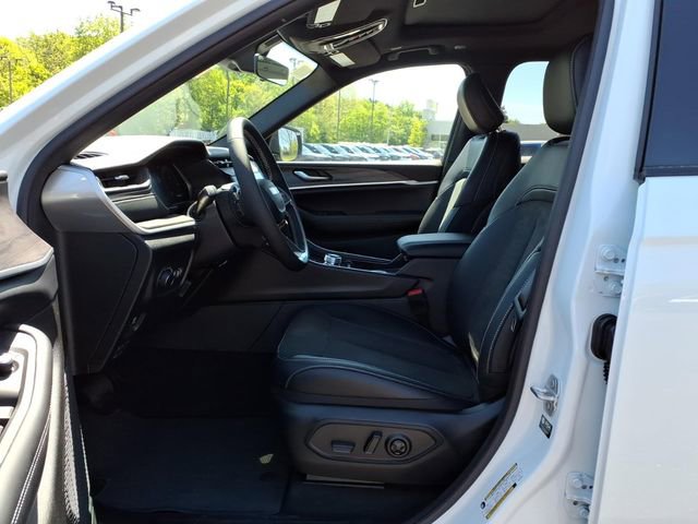 New 2026 Jeep Grand Cherokee L 4WD image 13