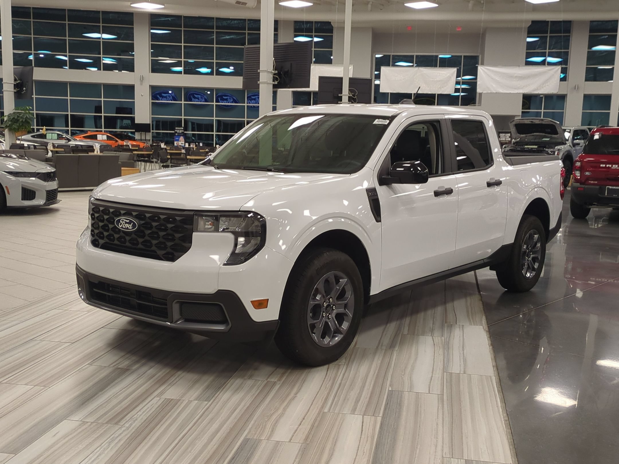New 2026 Ford Maverick XLT w/ XLT Luxury Package AWD/4WD image 8