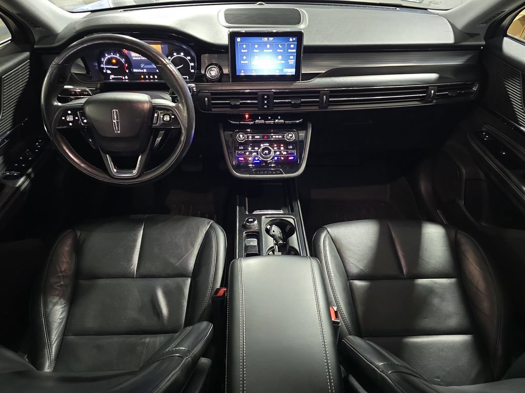Used 2020 Lincoln Corsair AWD w/ Premium Package image 13