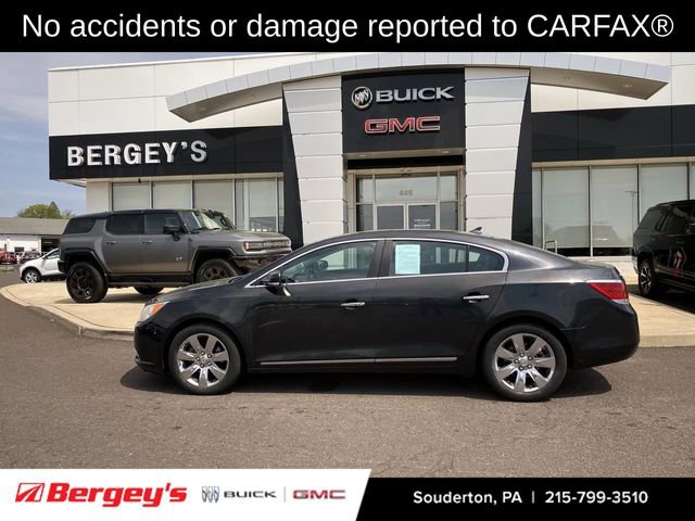 Used 2013 Buick LaCrosse Premium w/ Entertainment Package FWD image 2