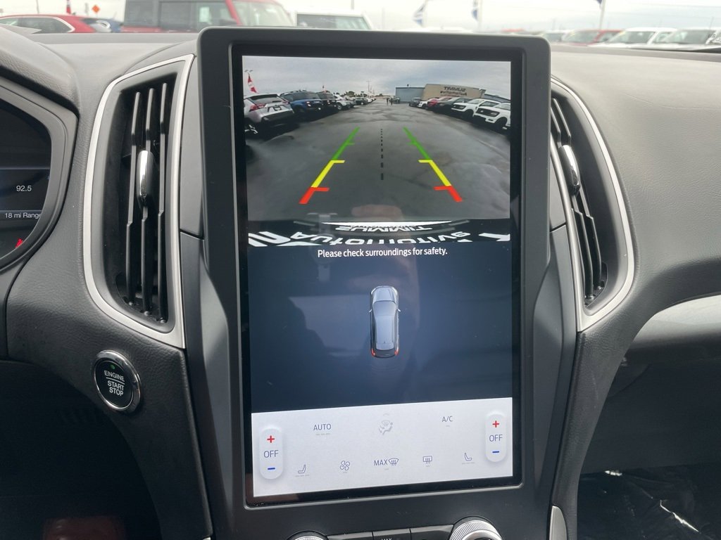 Used 2023 Ford Edge SEL image 17