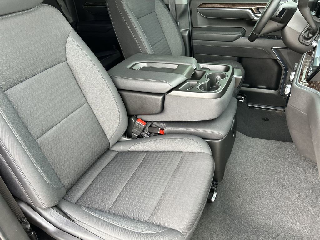 Used 2025 GMC Sierra 1500 SLE image 27
