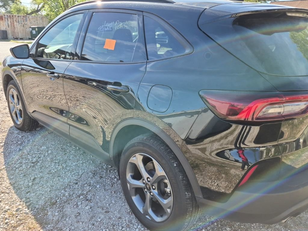 Used 2025 Ford Escape ST-Line image 5