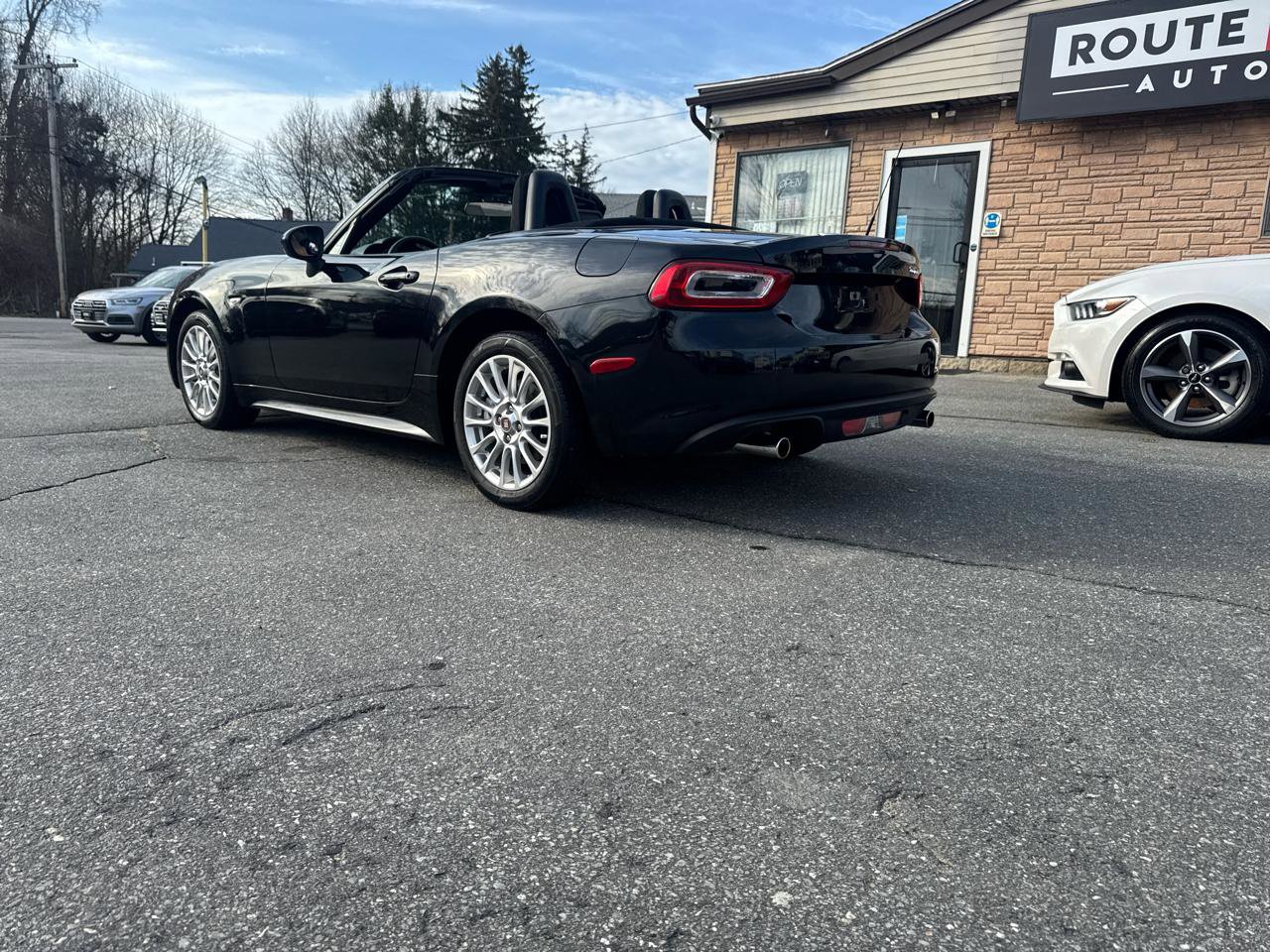 Used 2017 FIAT 124 Spider Classica image 27