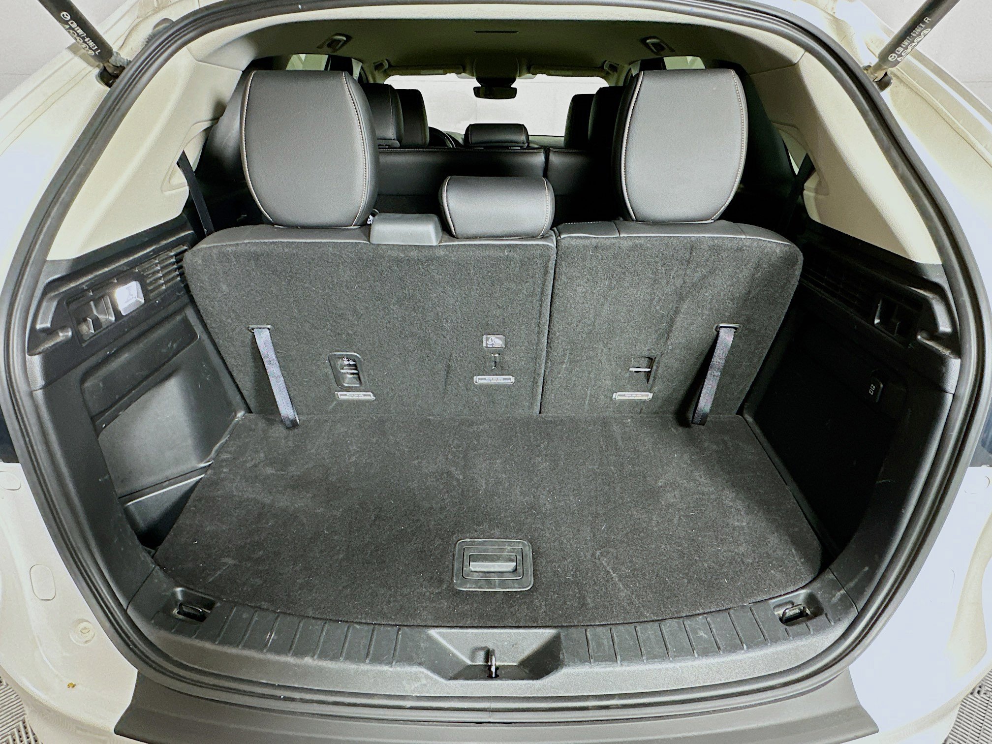 Used 2025 MAZDA CX-90 3.3 Turbo w/ Select Package image 29