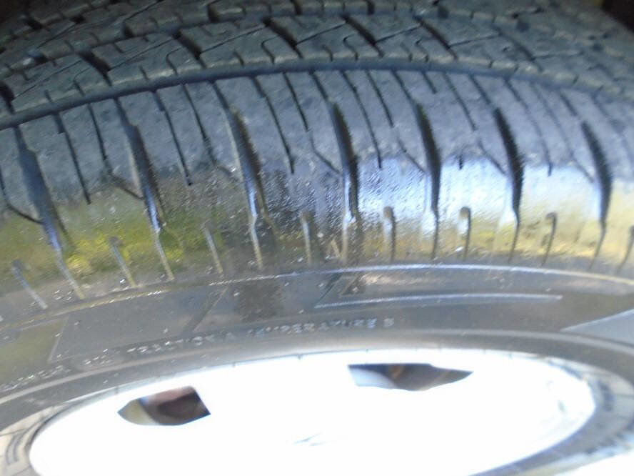 Used 2004 Honda Element EX image 33