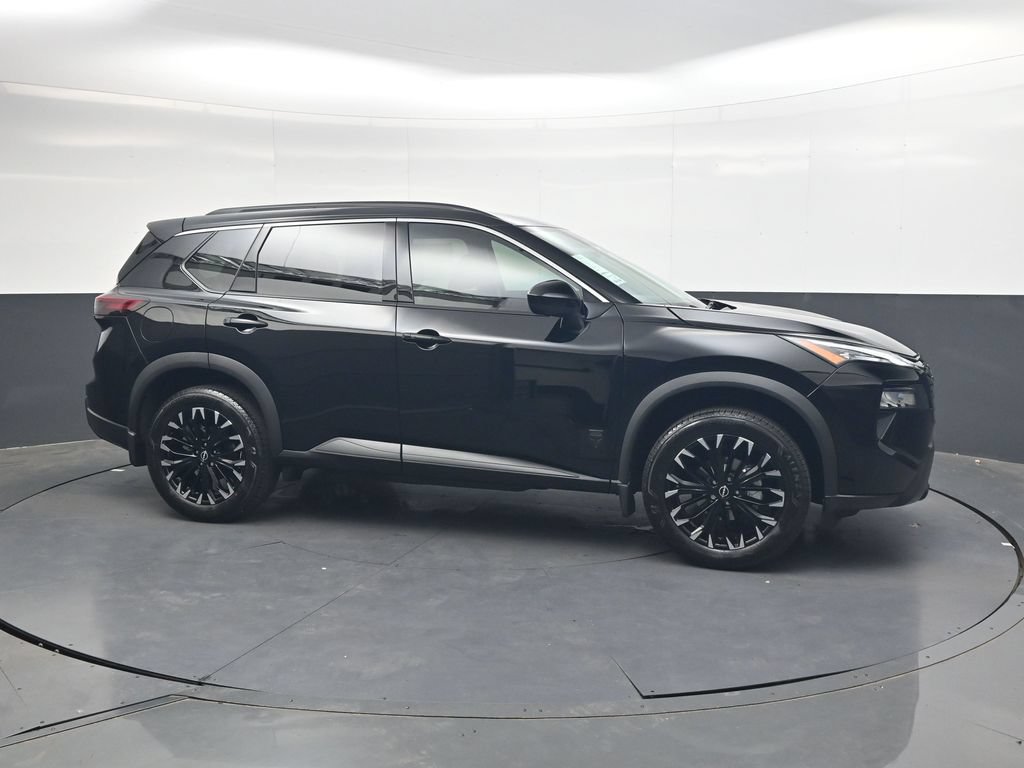 New 2026 Nissan Rogue Dark Armor AWD/4WD image 4