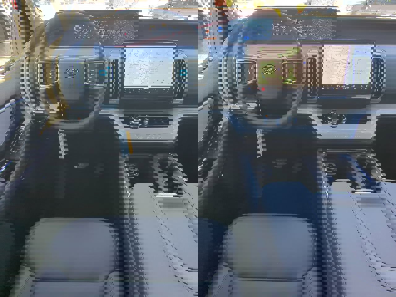 New 2026 Ford Expedition Active image 14