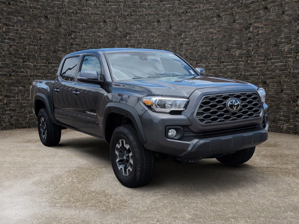 Used 2023 Toyota Tacoma TRD Off-Road w/ Technology Package AWD/4WD image 2