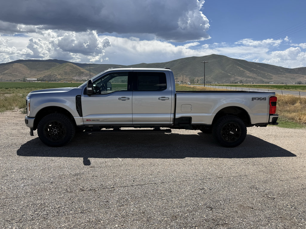 Used 2024 Ford F350 Lariat w/ Lariat Ultimate Package AWD/4WD image 4