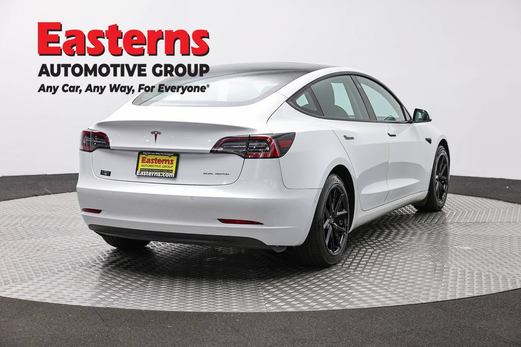 Used 2022 Tesla Model 3 Long Range AWD/4WD image 5