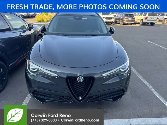 Used 2020 Alfa Romeo Stelvio Ti AWD/4WD image 2
