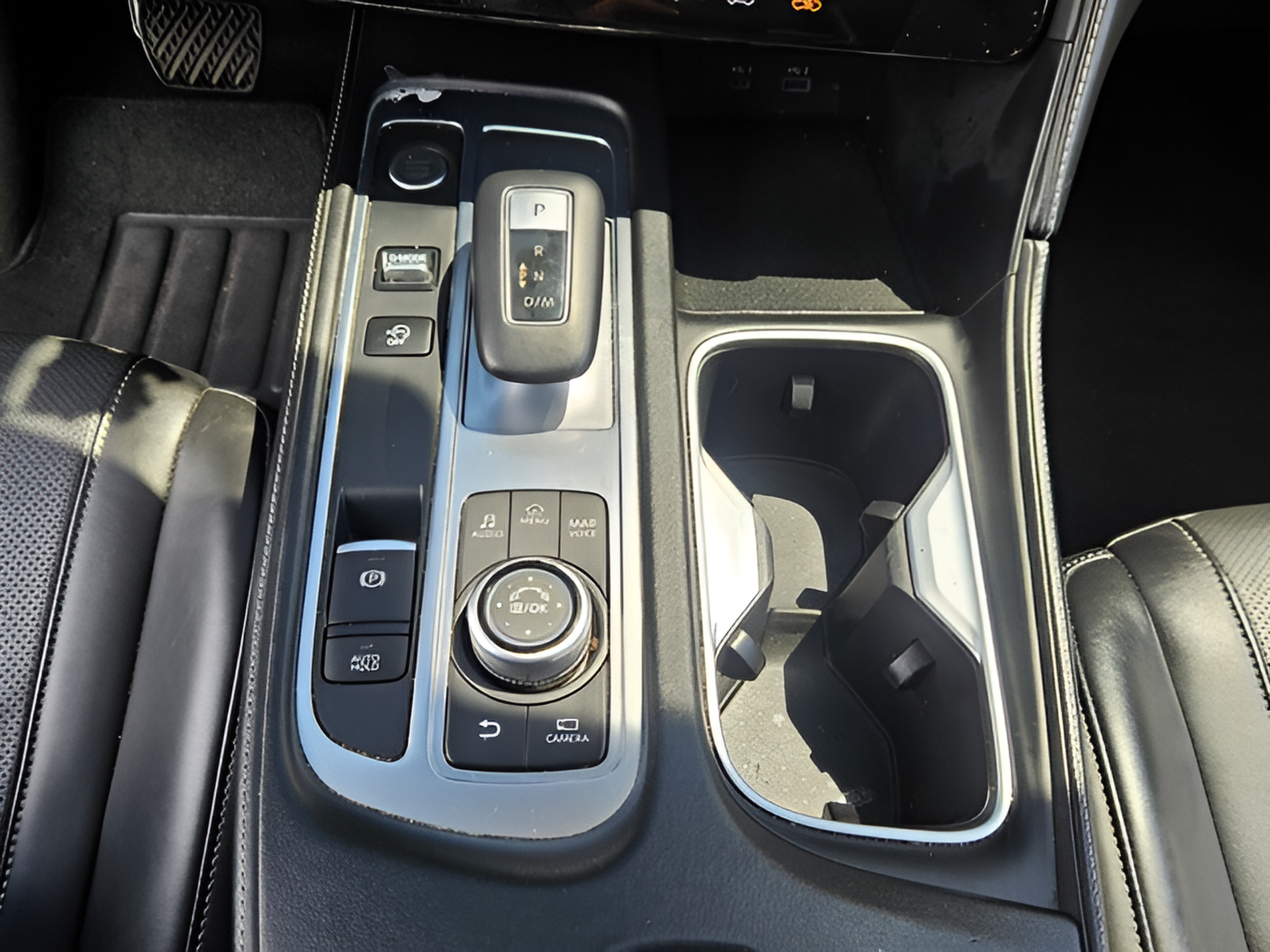 Used 2022 INFINITI QX60 Luxe w/ Cargo Package FWD image 16
