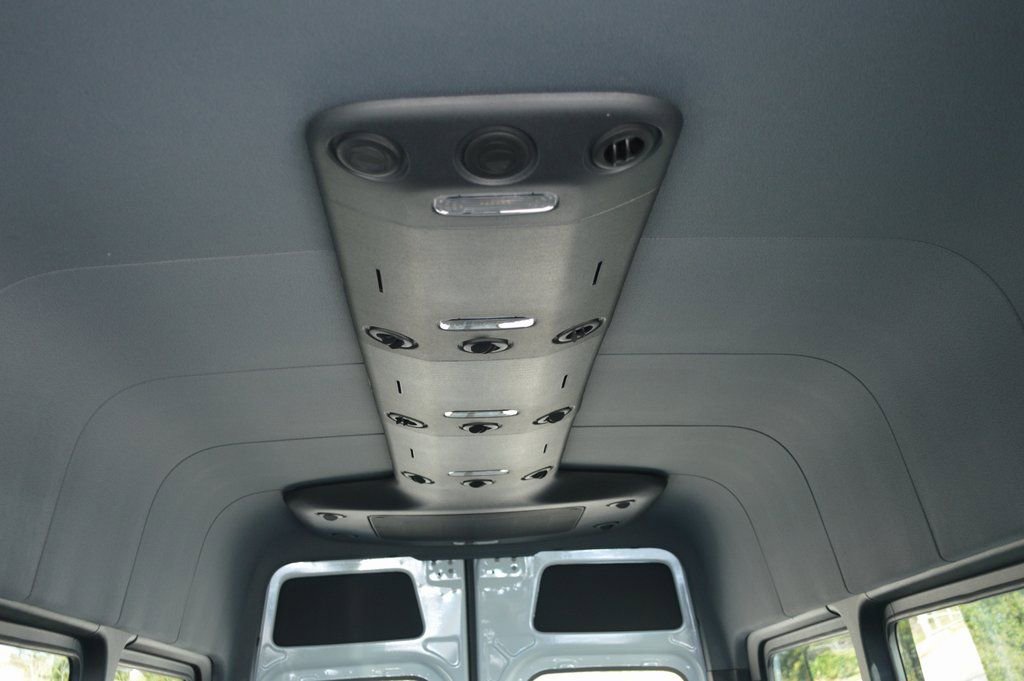 Used 2025 Mercedes-Benz Sprinter 2500 image 37