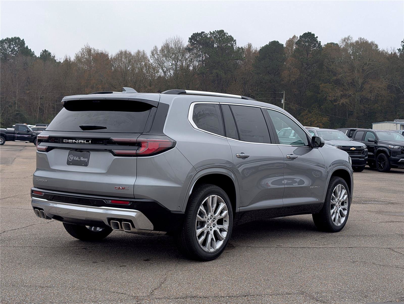 New 2026 GMC Acadia Denali w/ Super Cruise Package FWD image 3