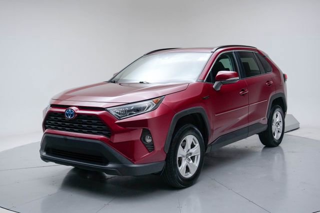 Used 2021 Toyota RAV4 XLE w/ Convenience Package