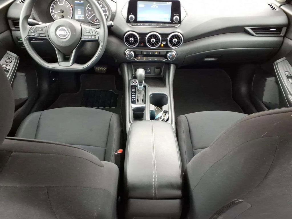 Used 2025 Nissan Sentra S image 10