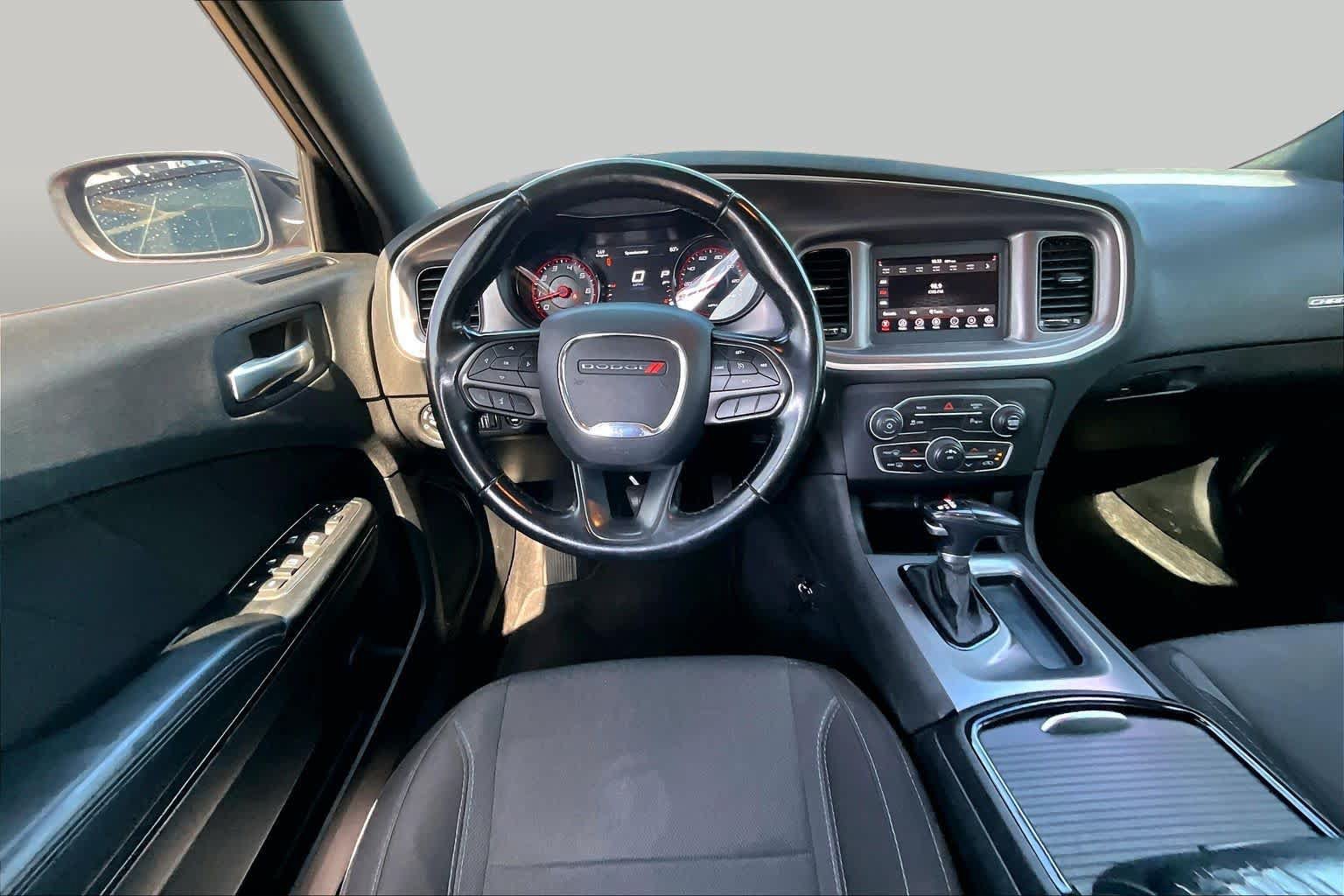 Used 2020 Dodge Charger SXT w/ Blacktop Package RWD image 6